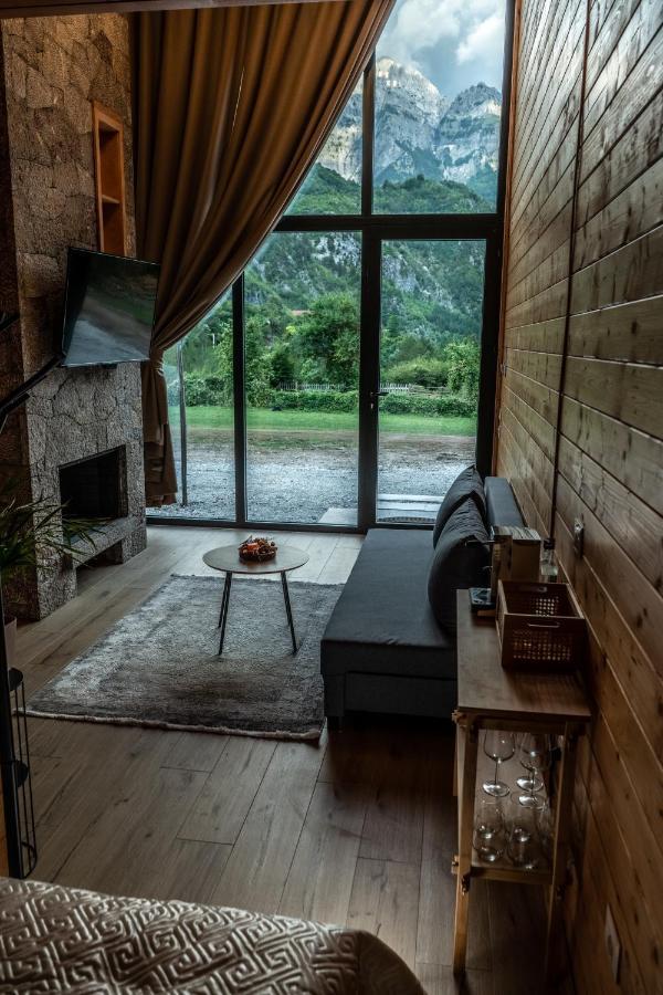 Villa Ujevara E Vogel Theth Exteriör bild