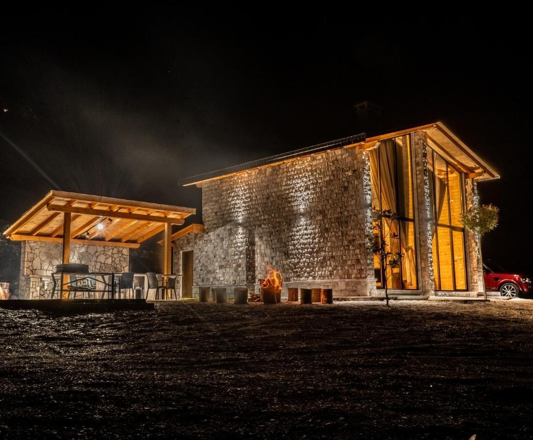 Villa Ujevara E Vogel Theth Exteriör bild