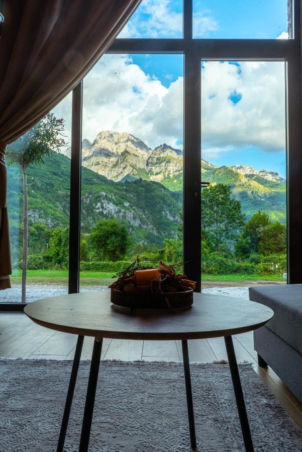 Villa Ujevara E Vogel Theth Exteriör bild