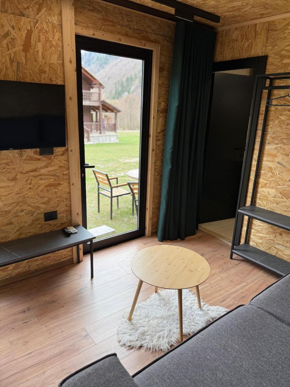 Villa Ujevara E Vogel Theth Exteriör bild